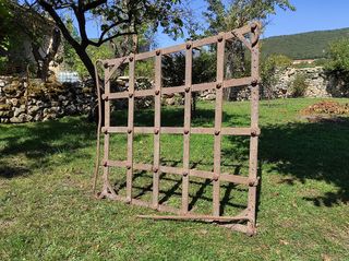 Futura mesa de jardín