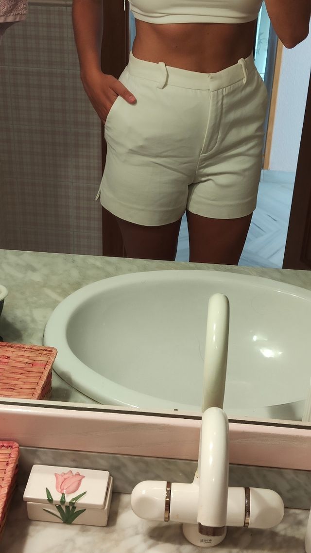 Pantalón corto blanco ZARA
