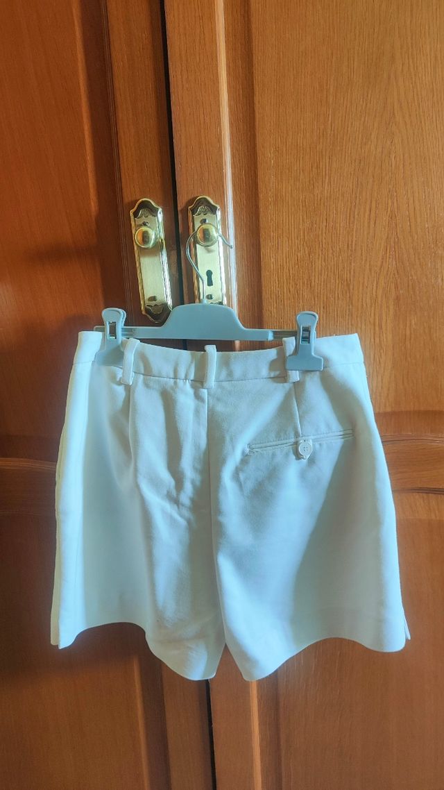 Pantalón corto blanco ZARA