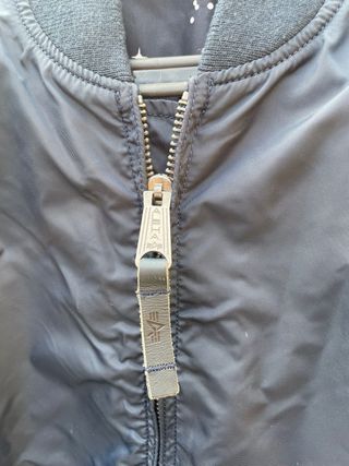 Cazadora bomber de entretiempo de Alpha Industries