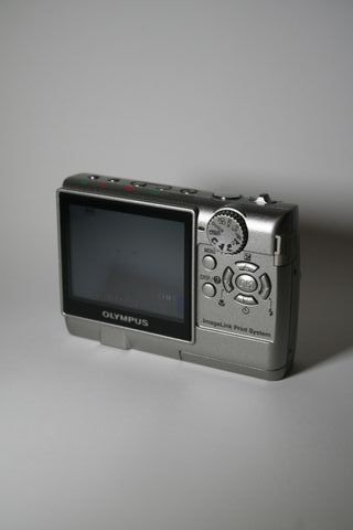 Cámara Olympus Fe-140.