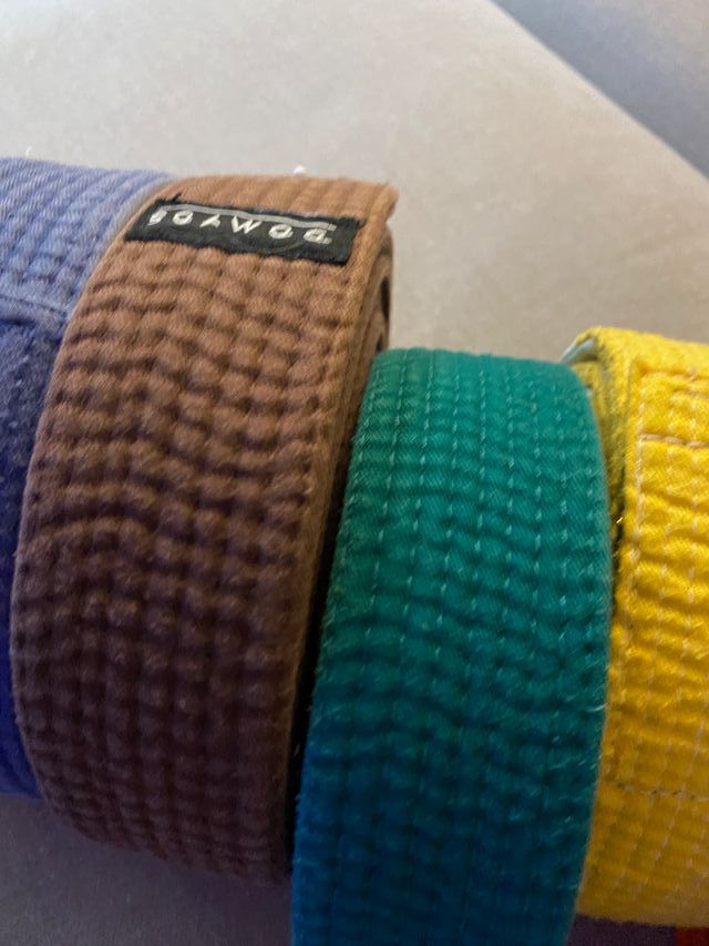 Kimono Karate/Judo 12-13Y + cinture;