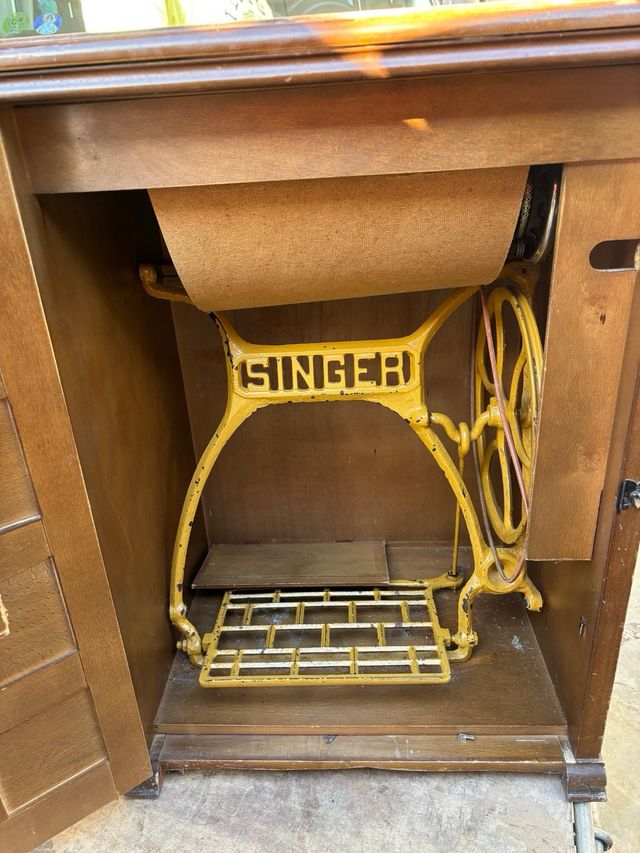 Maquina de coser SINGE