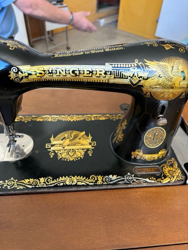 Maquina de coser SINGE