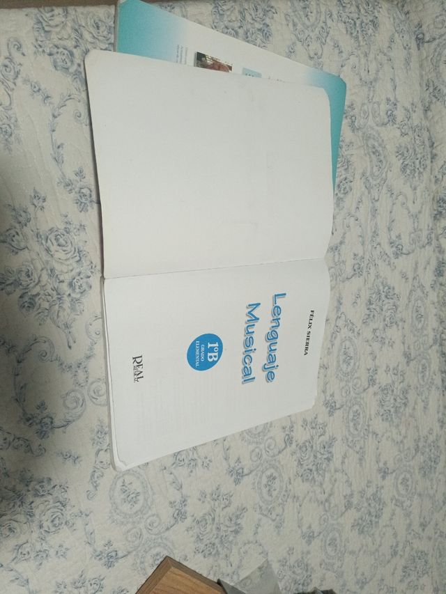 Libros lenguaje musical conservatorio 1° elemental