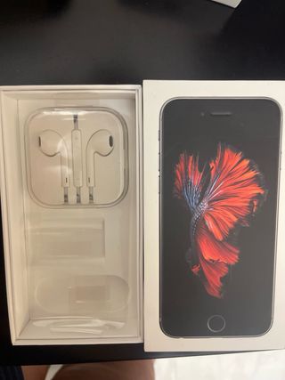 Iphone 6s con auriculares nuevos y funda