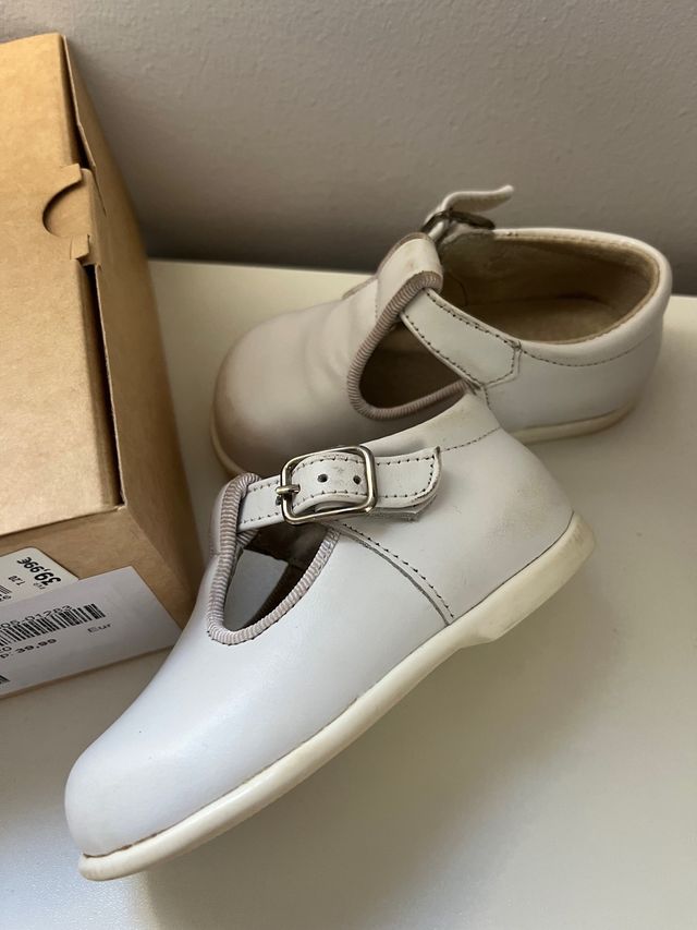 Zapato niño piel blanco