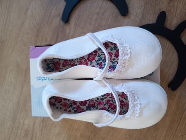 Bailarinas blancas 26 respetuosas