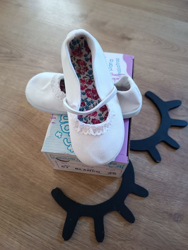 Bailarinas blancas 26 respetuosas