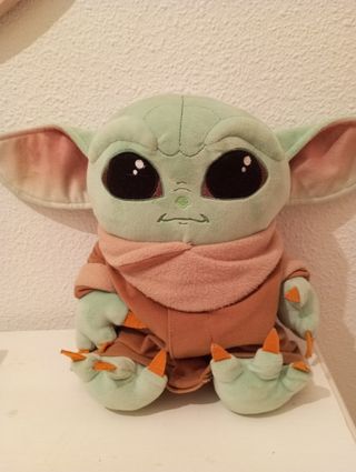 Bebe yoda articulado peluche