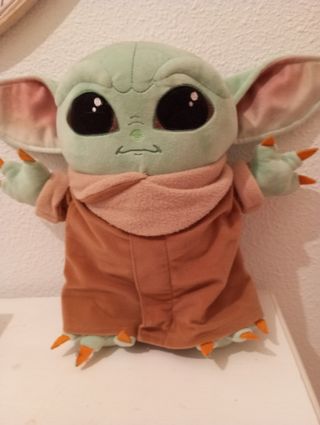 Bebe yoda articulado peluche