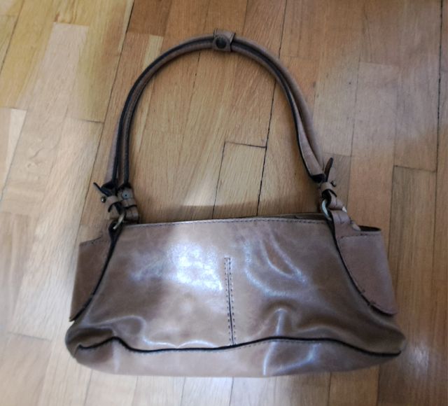 Bolso de mano de cuero