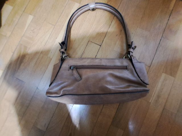 Bolso de mano de cuero