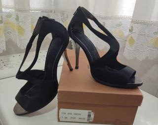 Sandalias de fiesta negras Gloria Ortiz 