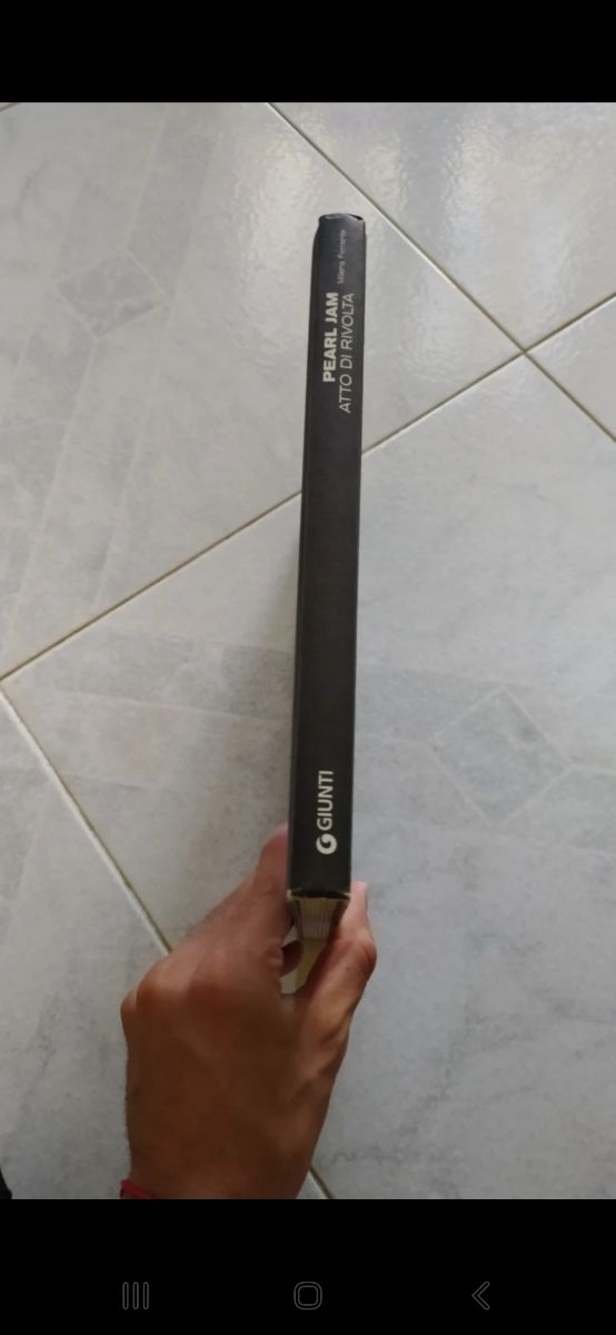 Pearl Jam Atto di rivolta libro ita