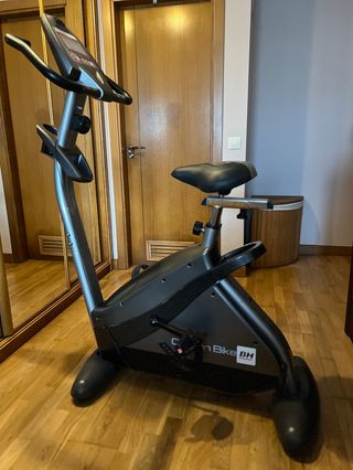 Bicicleta estática BH Carbon Bike H8702R