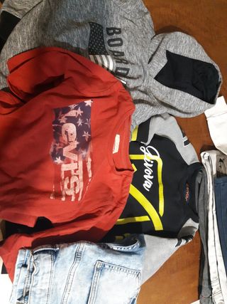 Set 4 pezzi  firmati 8 anni