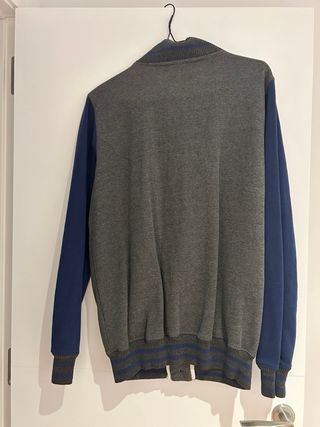 Chaqueta universitaria