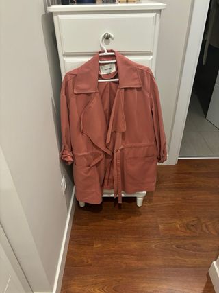 Trench rosa Stradivarius