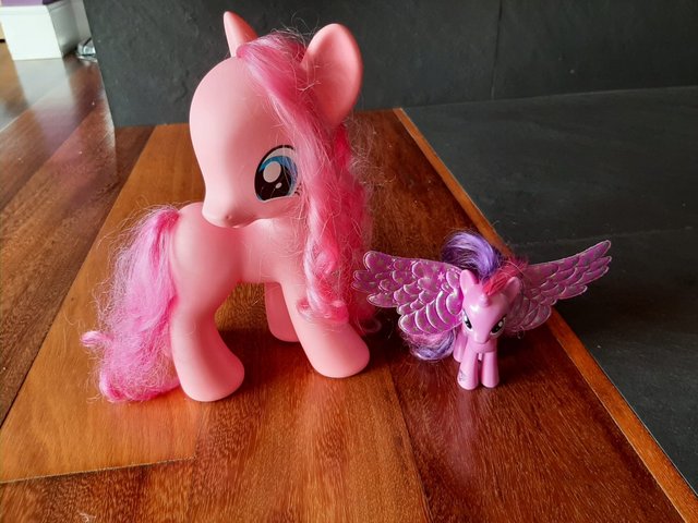 Lote de Juguetes, peluches y juegos