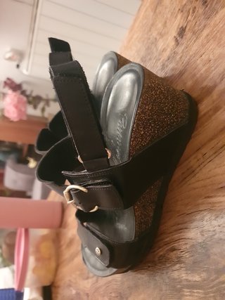 Sandalias