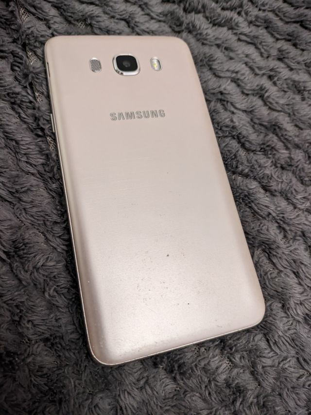 Samsung j7 2016