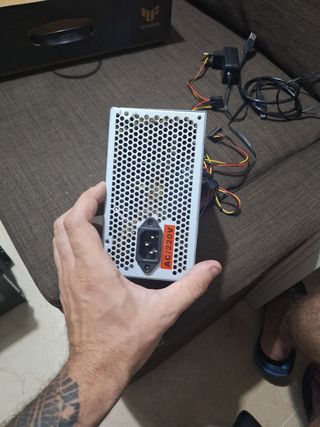 Fuente alimentación sobremesa