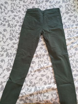 Pantalones verdes de Springfield