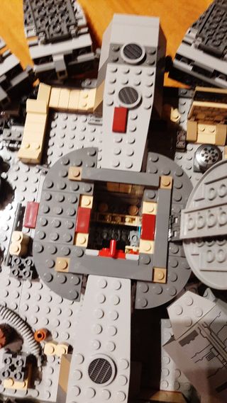 LEGO 75105 STAR WARS HALCON MILENARIO