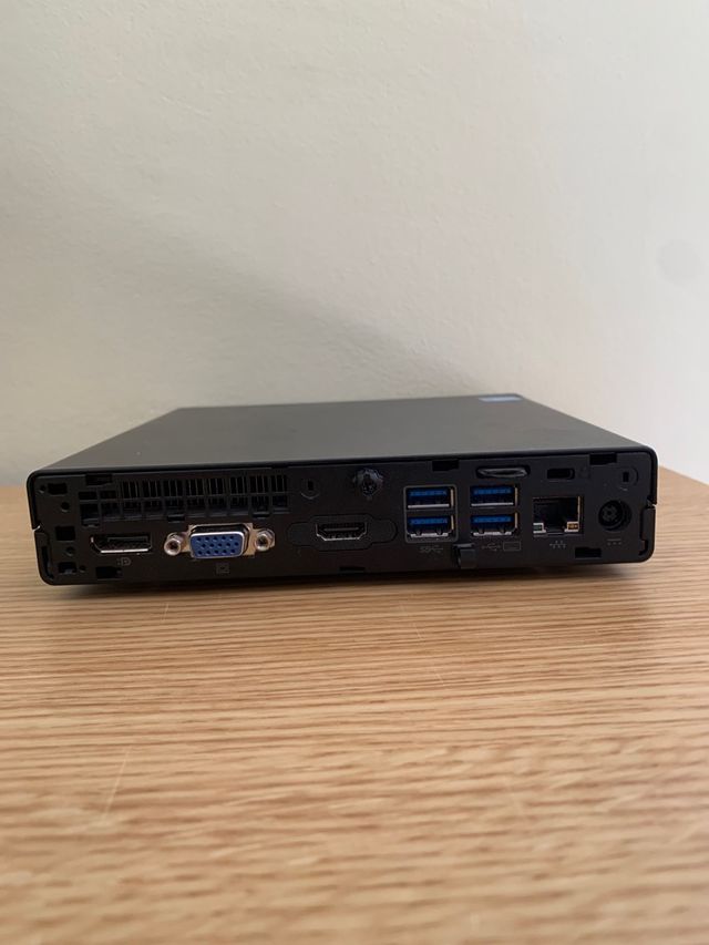 Mini torre de ordenador HP