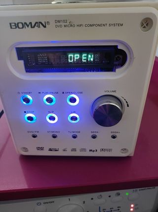 Minicadena con altavoces