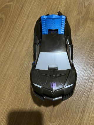 Juguetes robot que se convierte en coche