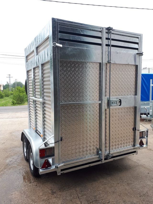 Remolque van de caballo y medio