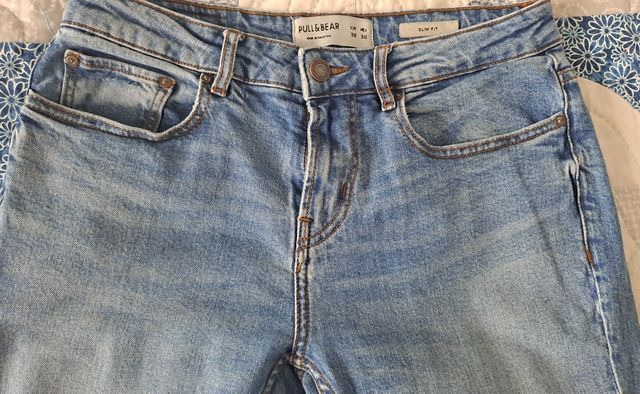 Vaqueros Pull&Bear chico talla 38
