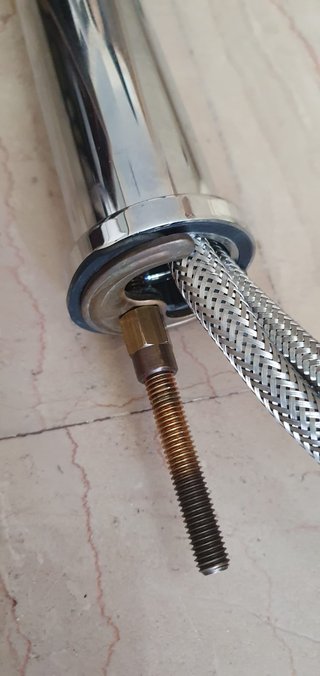 Grifo monomando caño alto marca ROVIRA