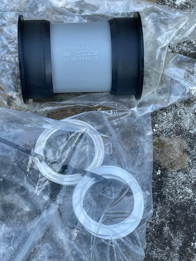 Pedalier FSA PressFit BB30