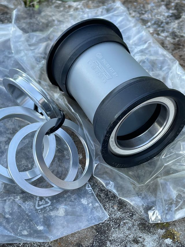 Pedalier FSA PressFit BB30