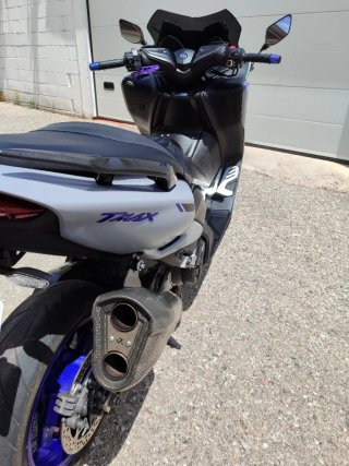 YAMAHA tmax 560