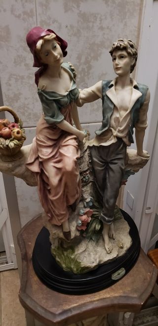 Figura grande novios de resina