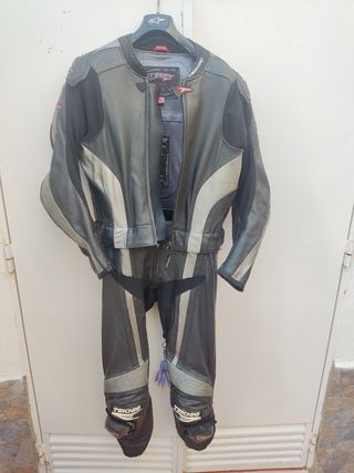 Mono de moto carretera
