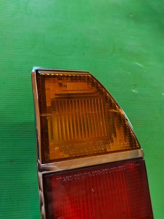 Piloto trasero derecho seat 124 sport