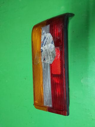 Piloto trasero derecho seat 124 sport