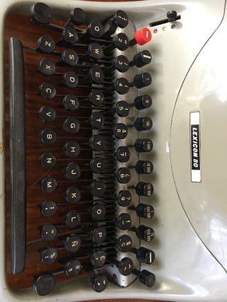 Máquina de escribir antigua