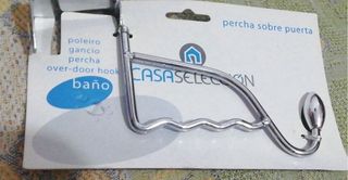 Percha sobre puerta nueva