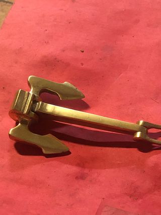 Ancla Titanic bronce.
