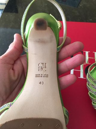 Zapatos Carolina Herrera.