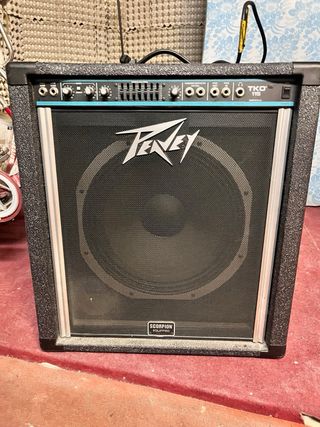 Amplificador de bajo Peavey