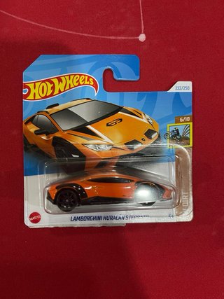 LAMBORGHINI HURACÁN STERRATO HOT WHEELS