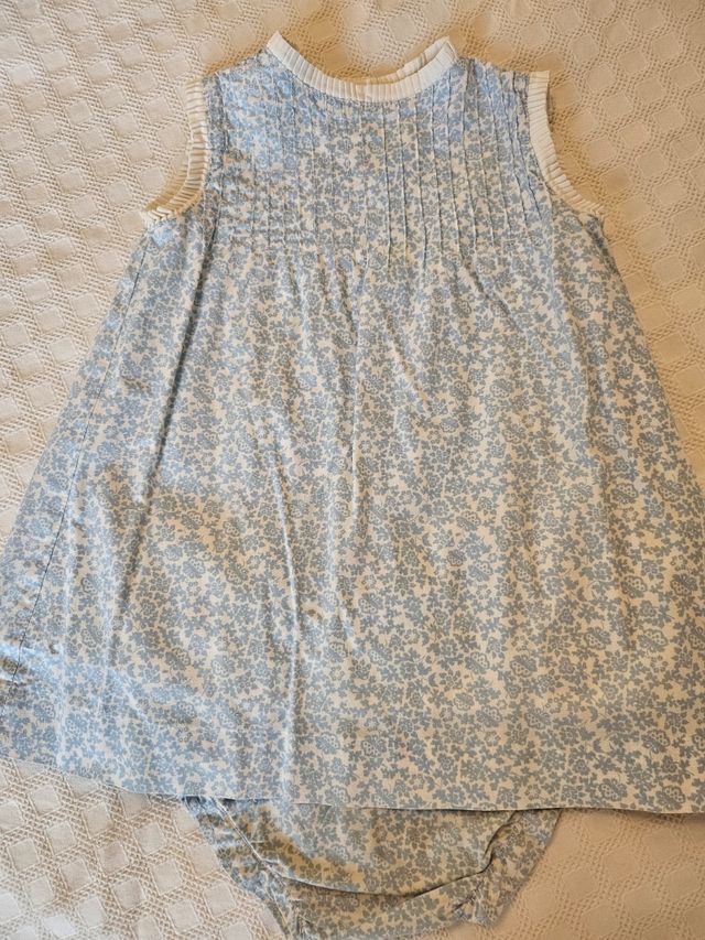 Vestidos talla 18/24 meses. Pvp por vestidop