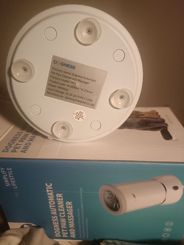 Mascota,DESISFECTA Y LIMPIA PATITAS